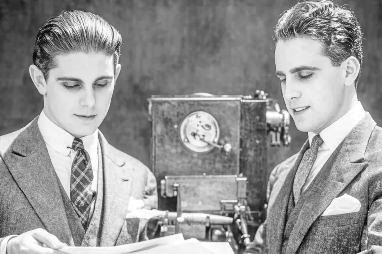 الفلسطينيان بدر وإبراهيم لاما … رواد في الإنتاج السينمائي وصناعة الأفلام